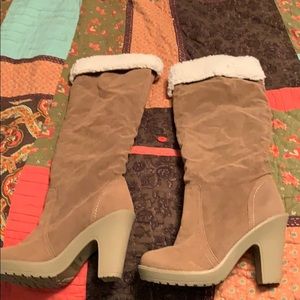Warm faux shearling boots! Like new! 8